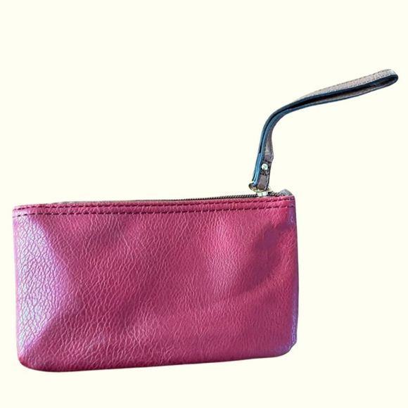 Like🆕 BOC red wristlet with ID window, 7 x 3.5 in - Picture 2 of 4